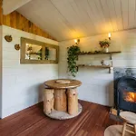 Domek alpejski Le De L'ours, Jacuzzi And Private Sauna