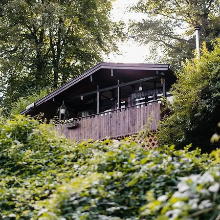 Le De L'ours, Jacuzzi And Private Sauna Horská chata