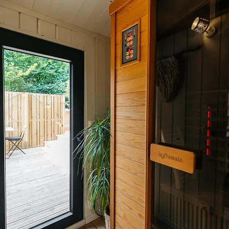 Шале Le De L'ours, Jacuzzi And Private Sauna *